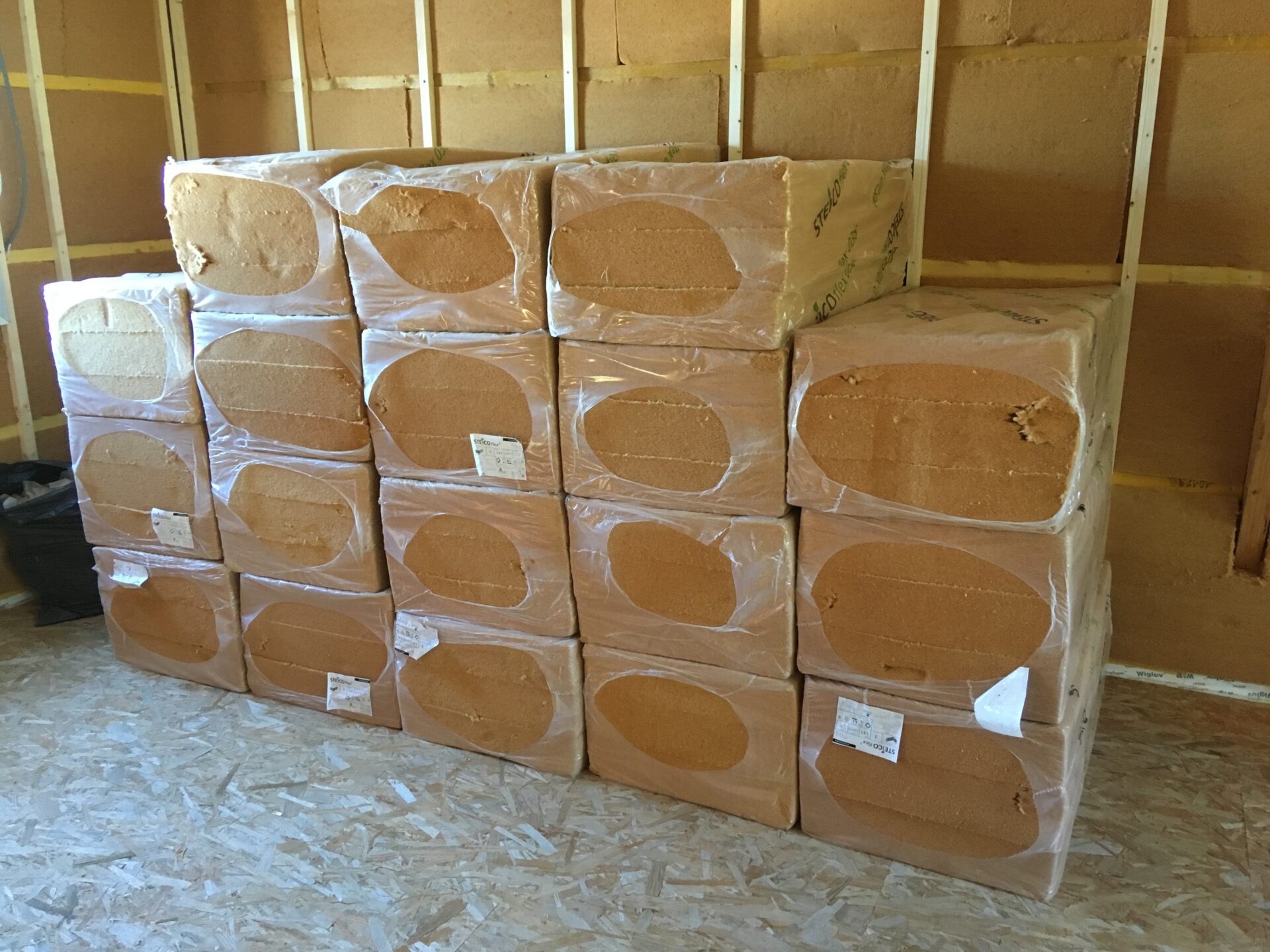 NEHLIG-ECOHABITAT-ISOLATION-STOCK